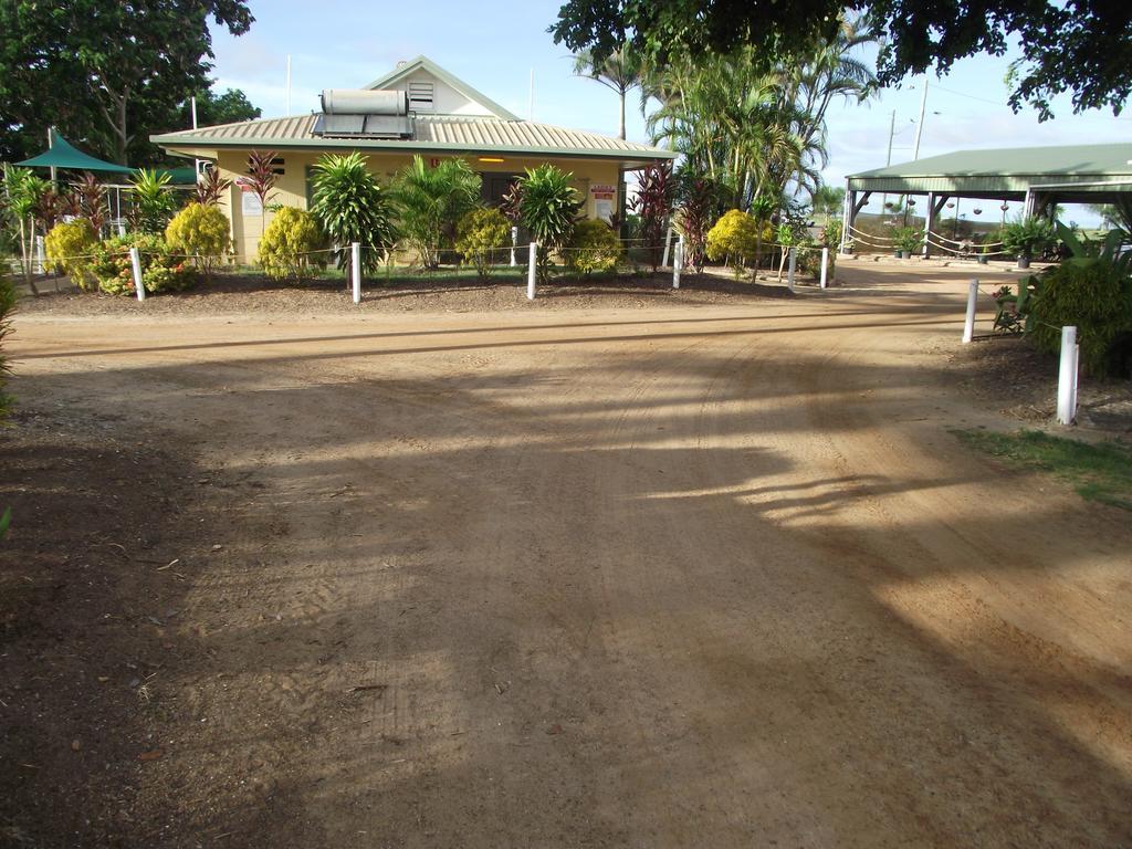 Karumba Point Sunset Caravan Park Екстериор снимка